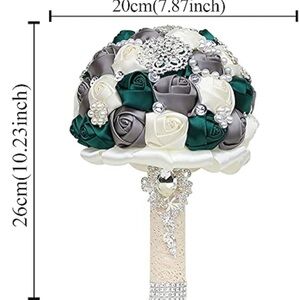 NWT Elegant Silver and Green Brooch Bouquet